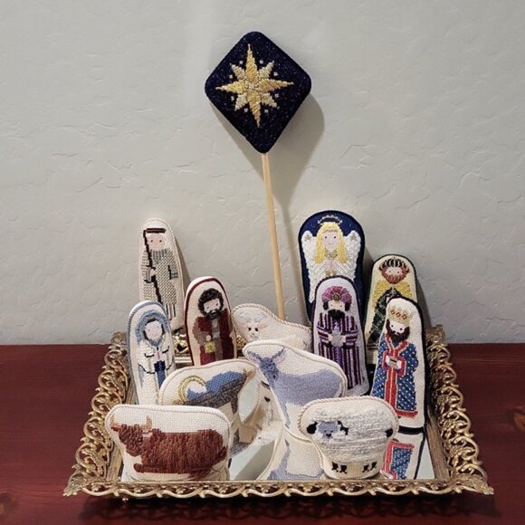 Rare Vintage Petei Knitted Nativity Individual Hand Painted Canvas 12 Piece - Picture 2 of 14